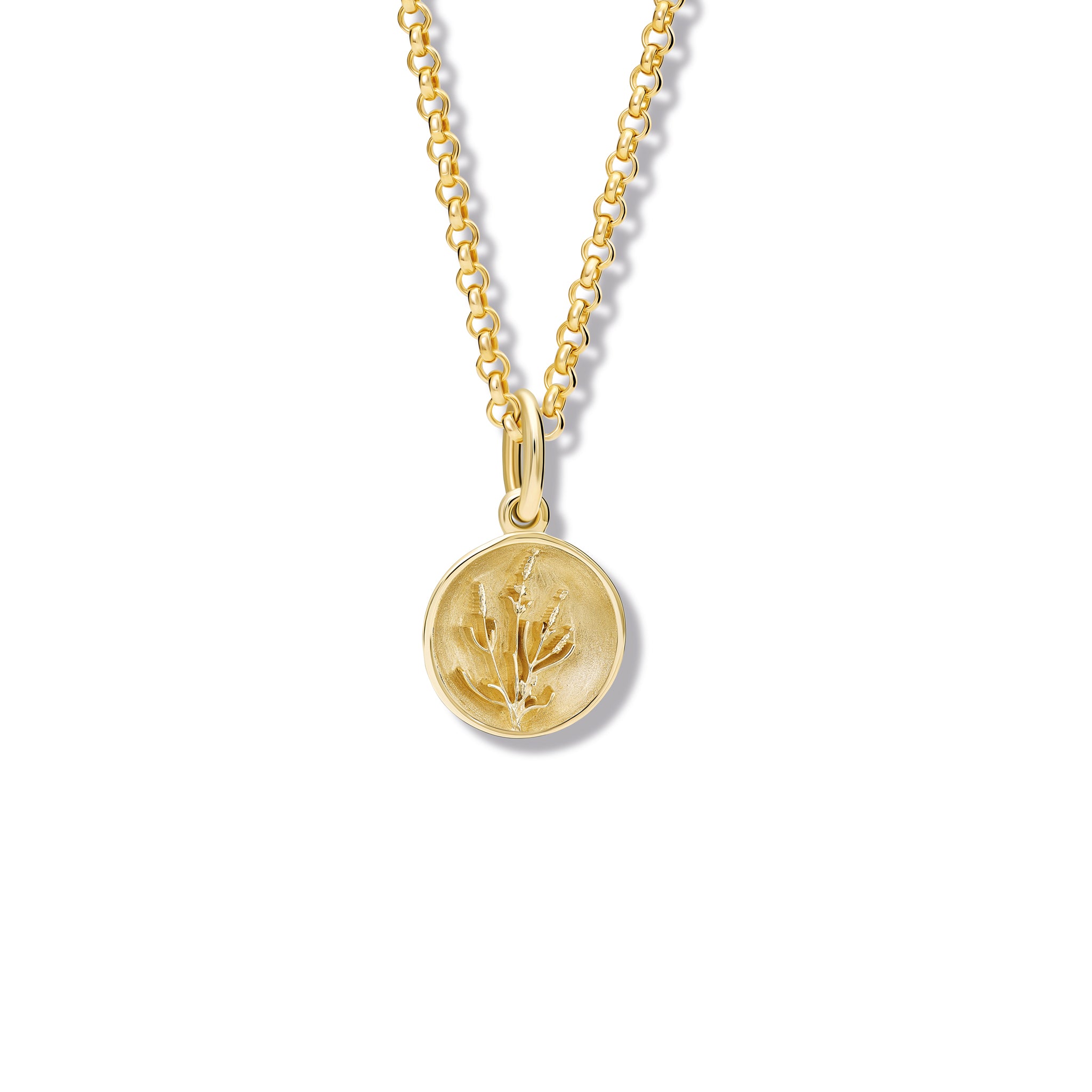 Handcrafted yellow gold necklace pendant 'en relief' with lavender in France. 