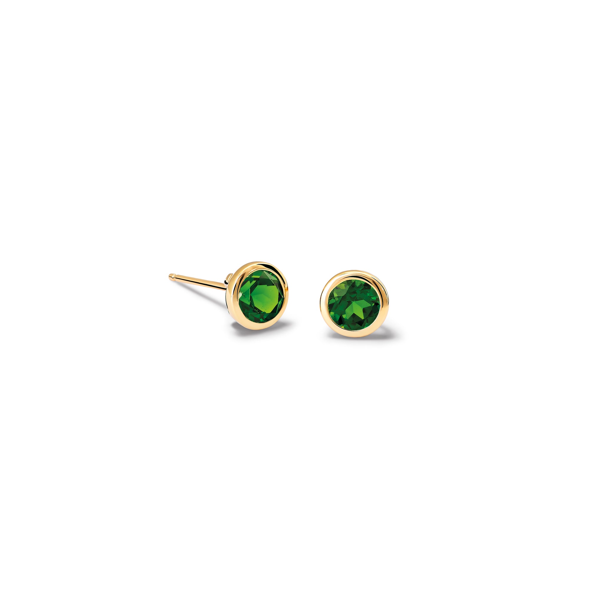 Handcrafted white yellow gold stud earrings featuring round chrome diopside.
