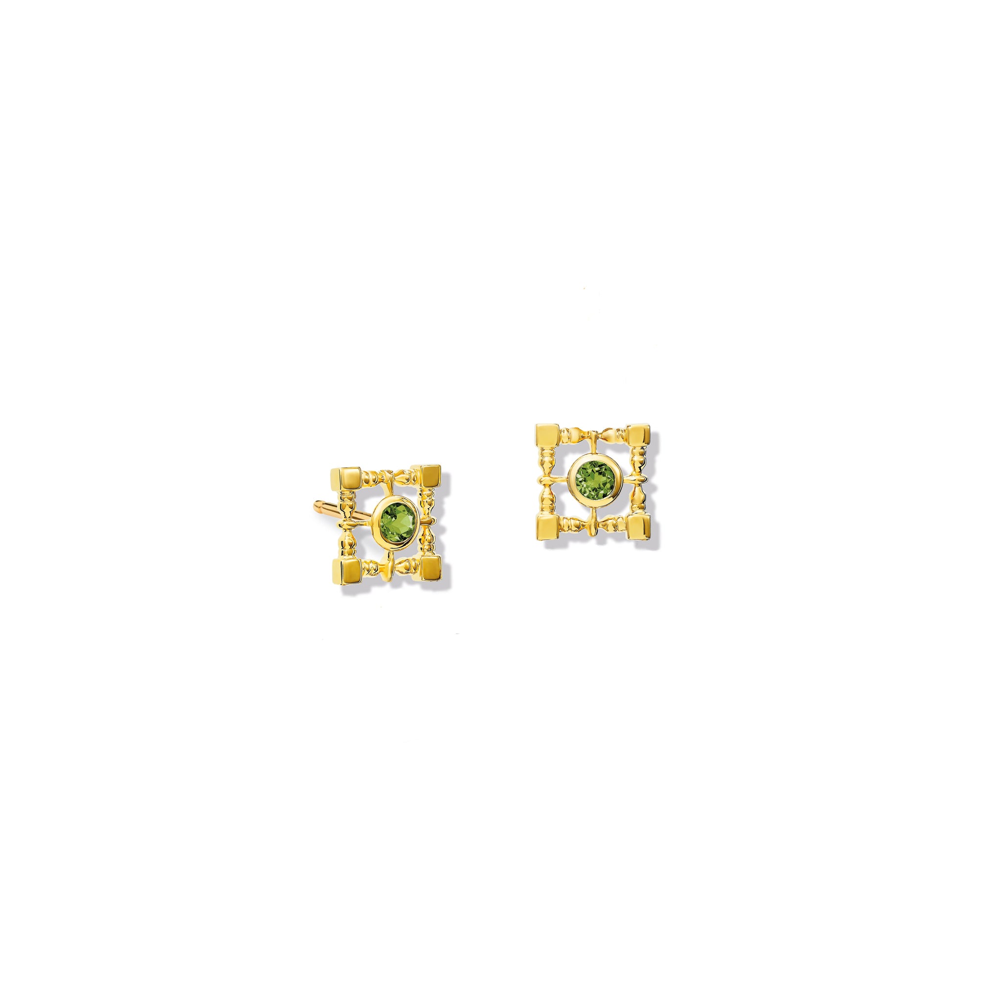 Handcrafted yellow gold stud earrings in a square lattice shape with a central green tourmaline.