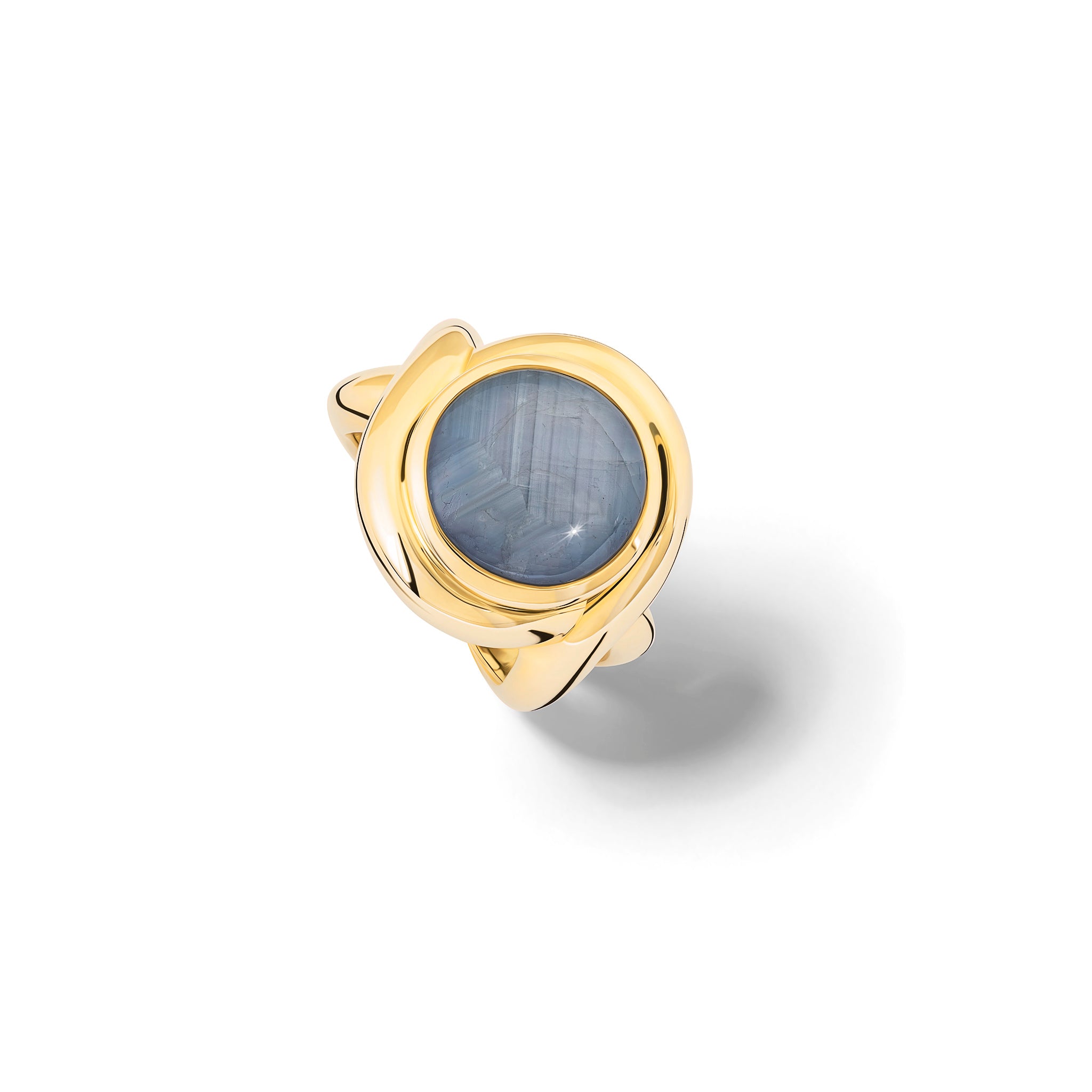 Severine Medium Ring Yellow Gold - Cabochon Star Sapphire